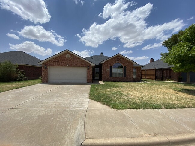 Building Photo - Spectacular 4 Bed 2 Bath in South Lubbock! Cooper School District!