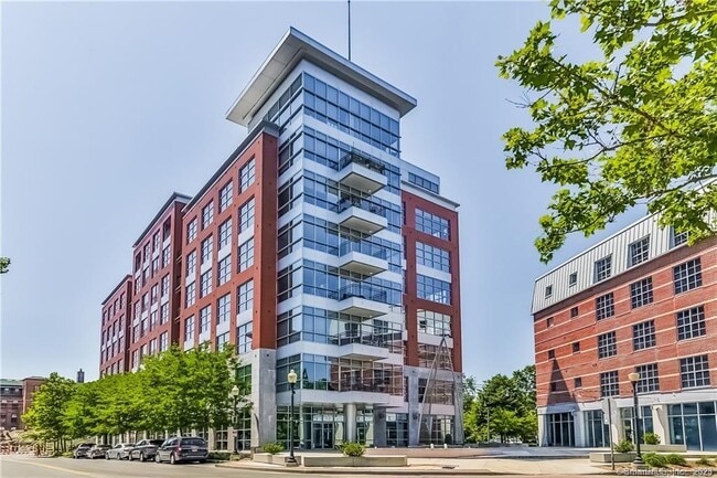 Building Photo - 33 N Water St Unit 608