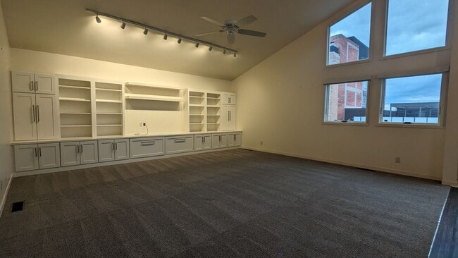 1710 Wyandotte St Unidad A