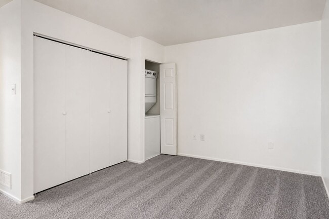 The Cascades Apartments and Townhomes