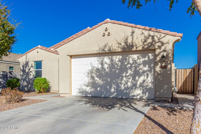 550 W Tallula Trail