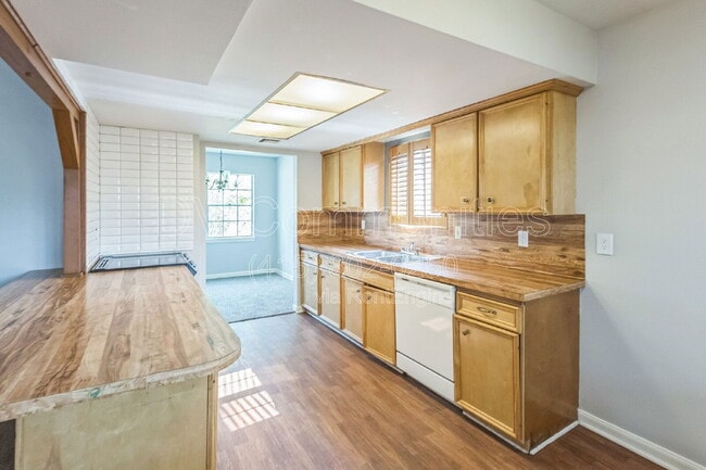 Photo - 13331 Villagrove Dr