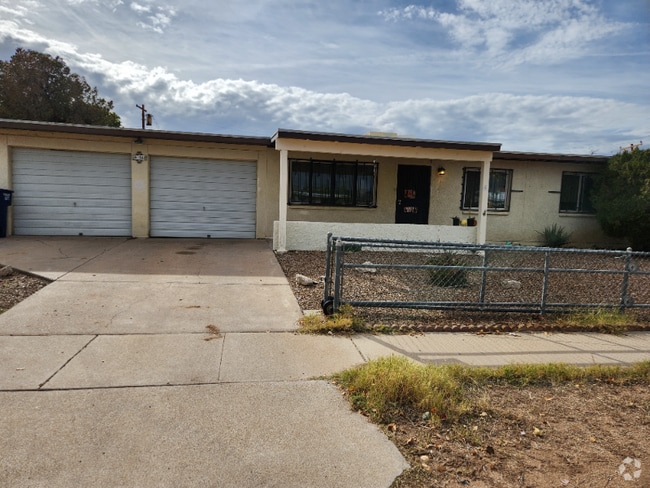 Building Photo - 6816 E Nelson Dr Rental