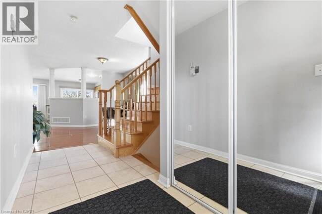 Photo - 2285 Colbeck St