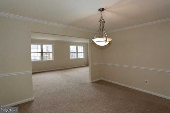 Photo - 2215 N Somerset St