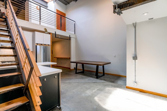 Comedor - No decorado - 2323 Magnolia St Unidad Suite 6