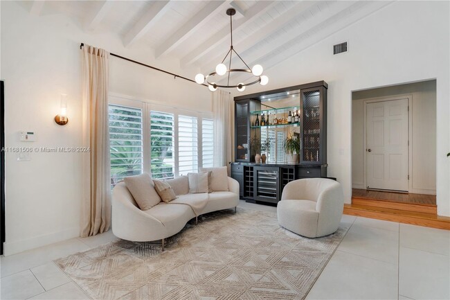 Photo - 426 Hardee Rd