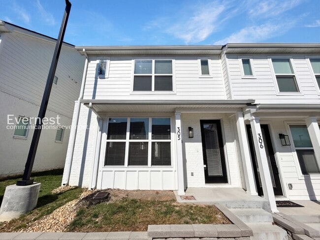 Building Photo - 305 Jeffries Wy