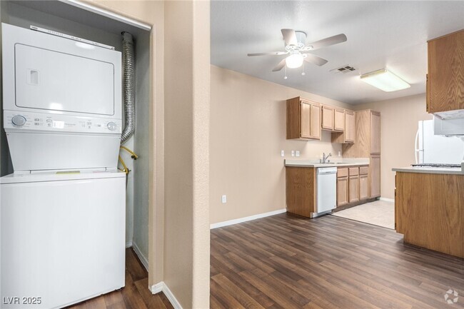 Building Photo - 4730 E Craig Rd Unit 2180 Rental