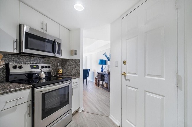 Photo - 825 Brickell Bay Dr Unit 2042