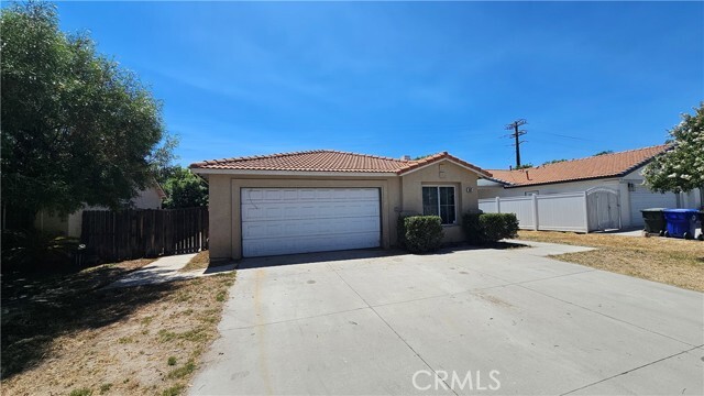 Building Photo - 1682 N Clyde St Rental