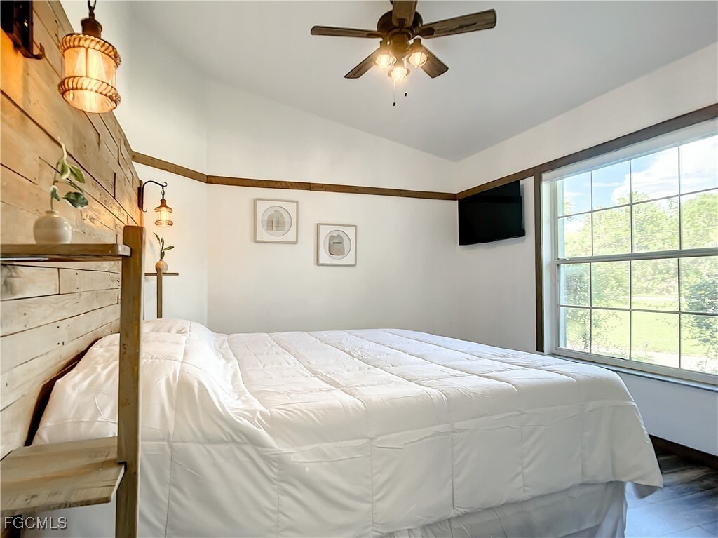 Photo - 2511 6th St NW