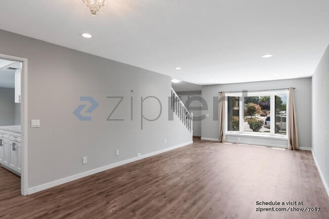 Photo - 399 Avenida Manzanos