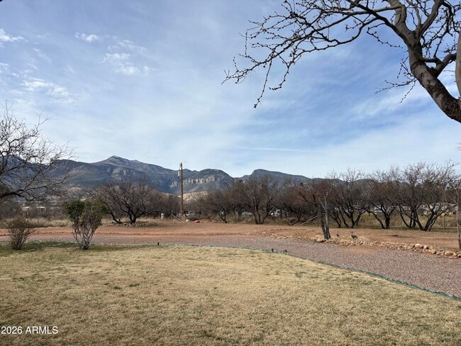 Photo - 5342 S San Pedro Ave