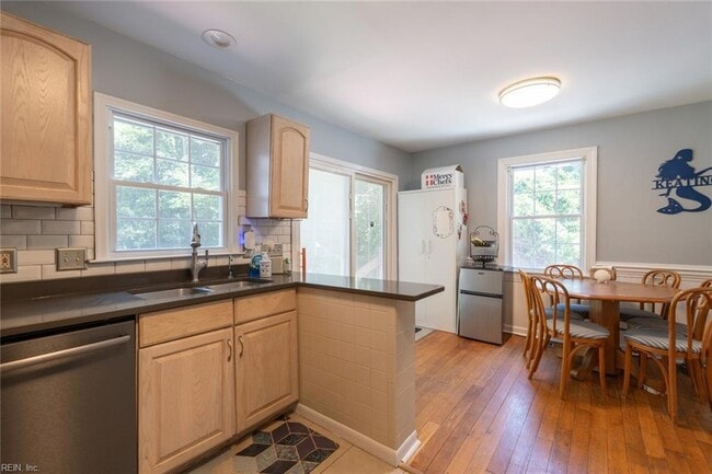 Photo - 8065 W Glen Rd