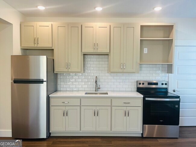 Photo - 105 Gardenia Ln