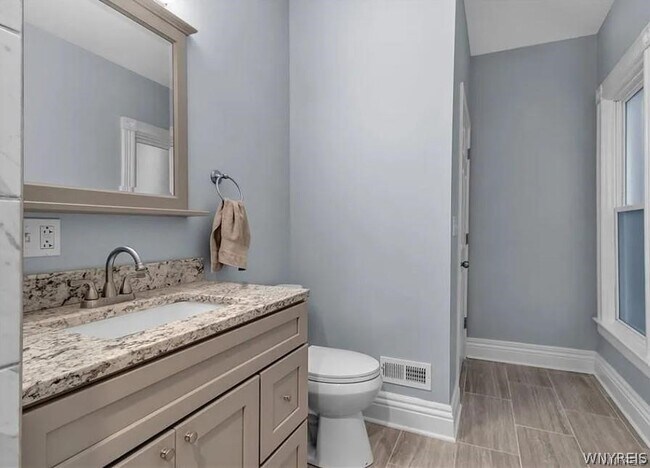 Photo - 378 Breckenridge St Unit #1 Lower