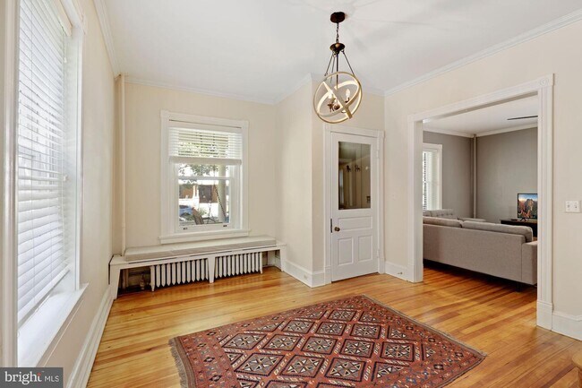 Photo - 206 Rockwell Terrace