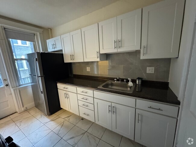 Building Photo - 133 N Washington St Unit 31 Rental