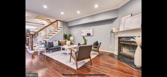 Building Photo - 1250 William St