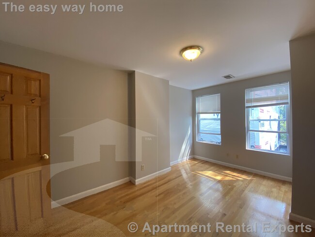 Cambridgeport 3 bedroom - Cambridgeport 3 bedroom Townhome