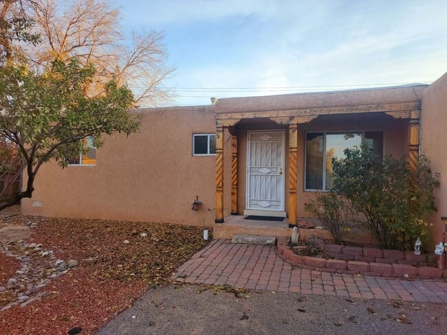 Building Photo - Cozy Home In North Valley