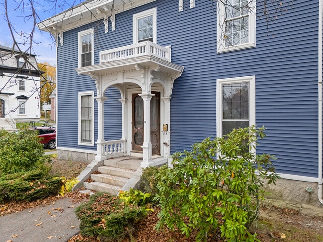 135 Cedar St Unidad 4