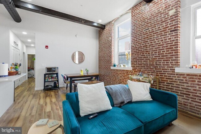 Photo - 2045 Trenton Ave Unit 201