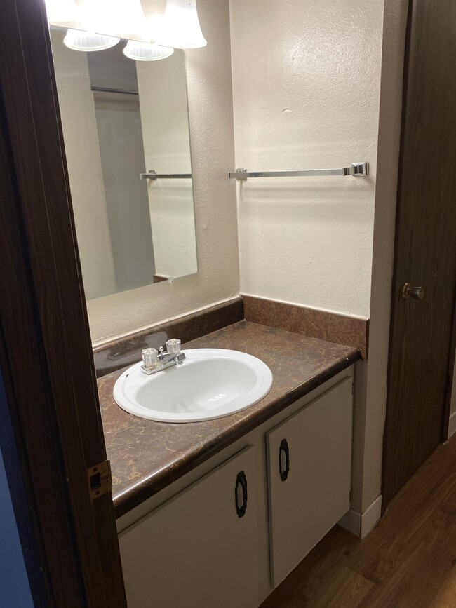 Photo - 2040 Edgewood Rd NW Apartment Unit 2040-02