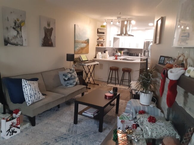 Building Photo - 769 Hayes St