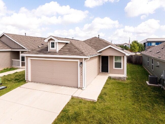 Building Photo - Welcome to Your New Home! Enjoy Free Rent!...