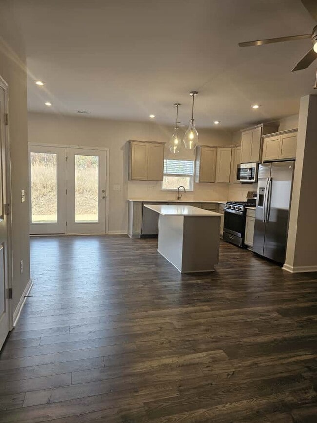 Photo - 252 Santorini Wy