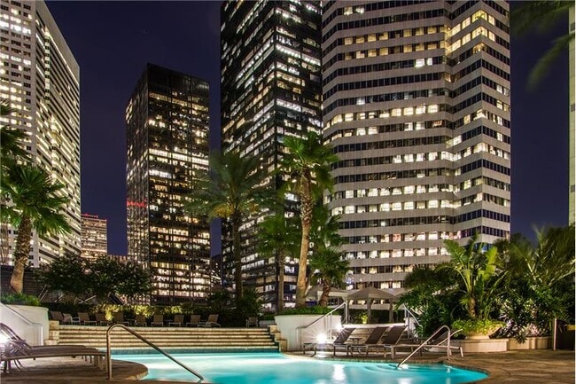 Photo - 1401 McKinney St