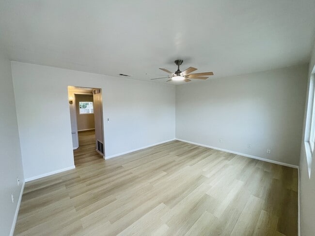 Photo - 1887 Cll Amargosa