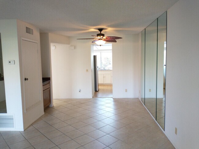 5314 Los Coyotes Dr
