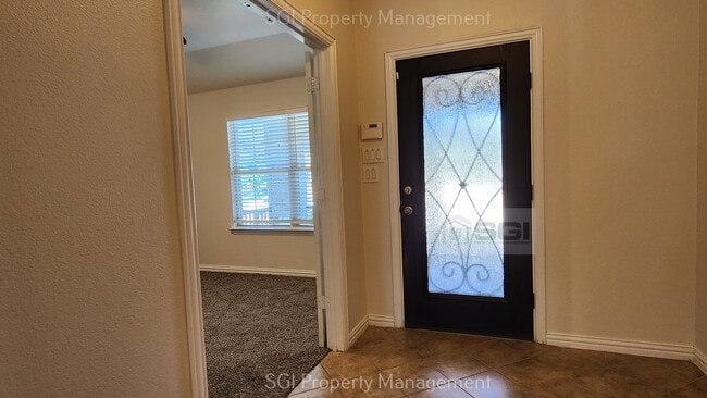 Photo - 117 Pleasant Hill Ln