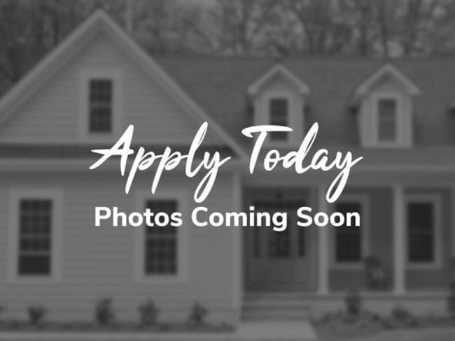 3 Bedroom MWC w/Flex room! - 3 Bedroom MWC w/Flex room! House