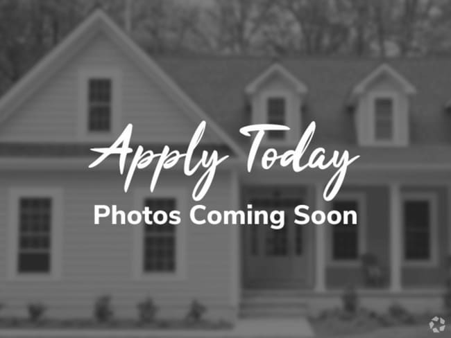 Building Photo - 3 Bedroom MWC w/Flex room! Rental