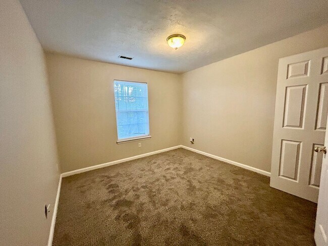 Photo - 2084 Cornerstone Dr Unidad C