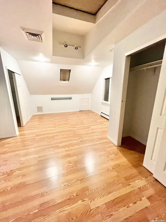 Photo - 5-36-36 117th St Unidad 2