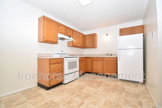 Photo - 811 W Villard St Unit #63
