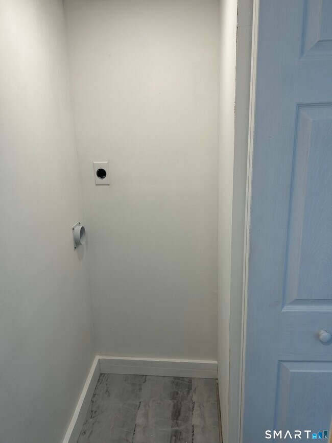 85 High St