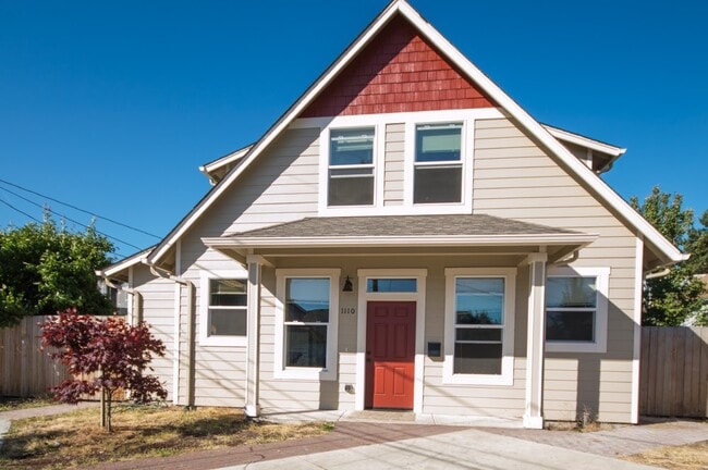 Building Photo - 1110 NW 27th St