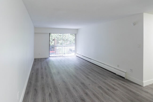 Photo - Cedargrove Apartments