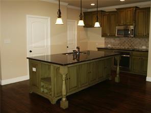 Photo - 512 Heath Ln