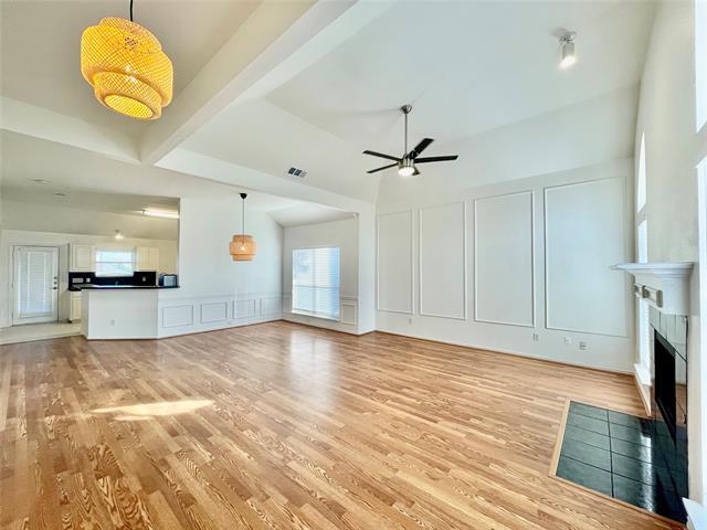 Photo - 2015 Silverway Ln