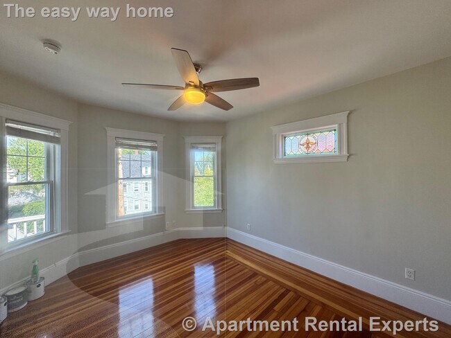 Photo - 86 Morrison Ave Apartments