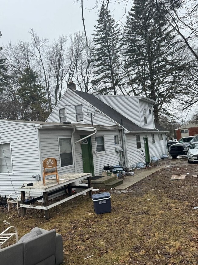 Photo - Large 7 bedroom house with 2 kitchens