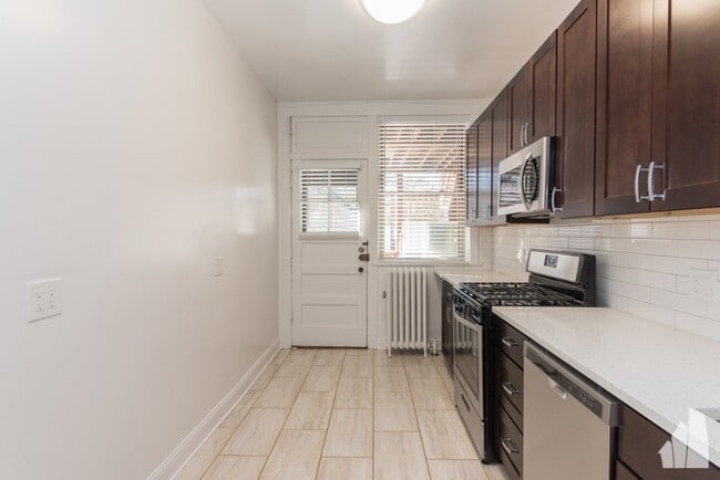 Photo - 1212 W Lunt Ave Unidad 102