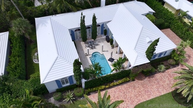 2258 Ibis Isle Rd E